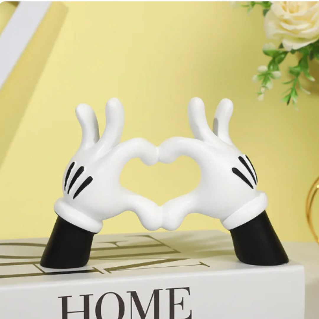 Mickey - Heart Hands